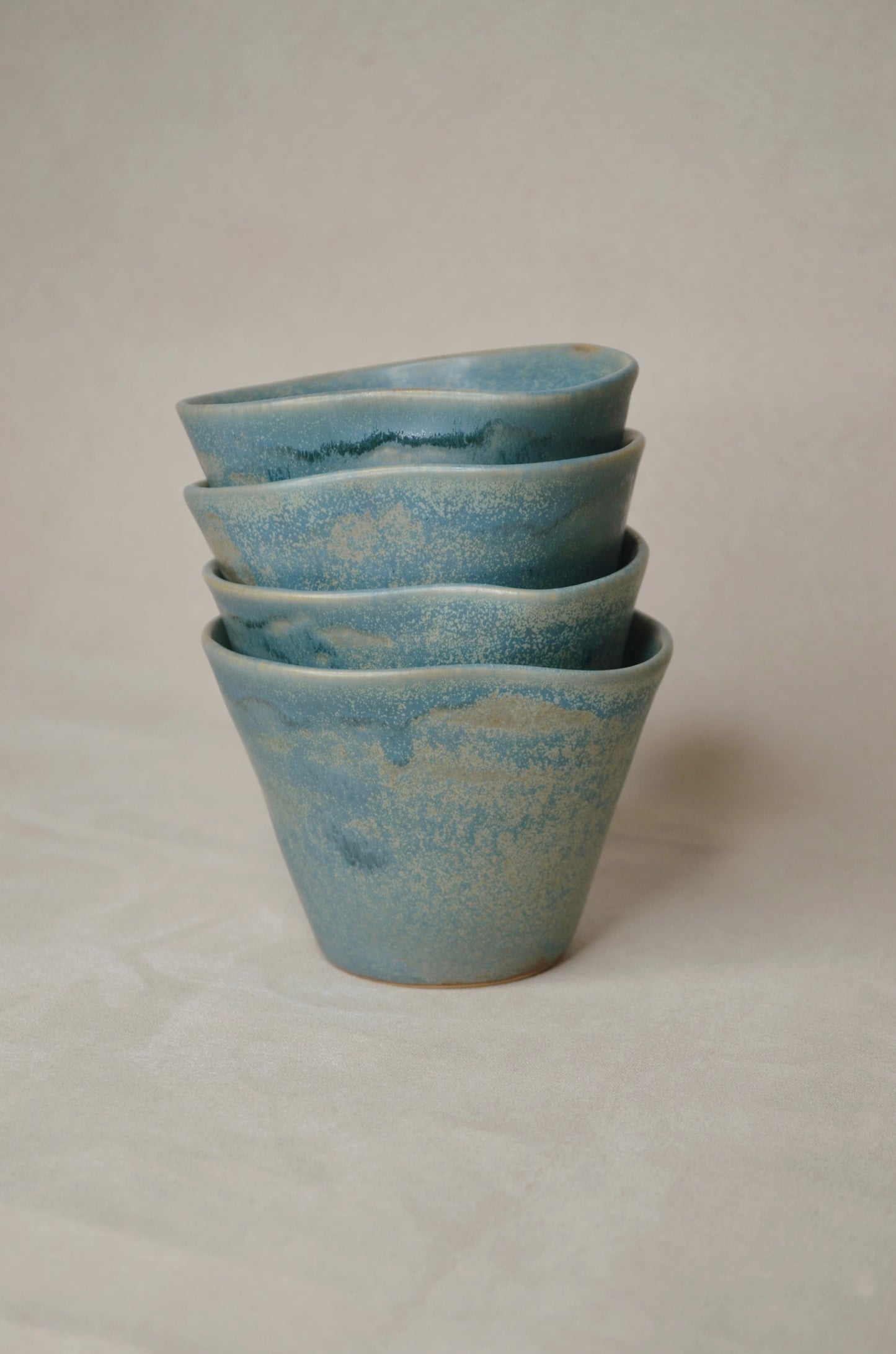 OCEAN BLUE TULIP MUG