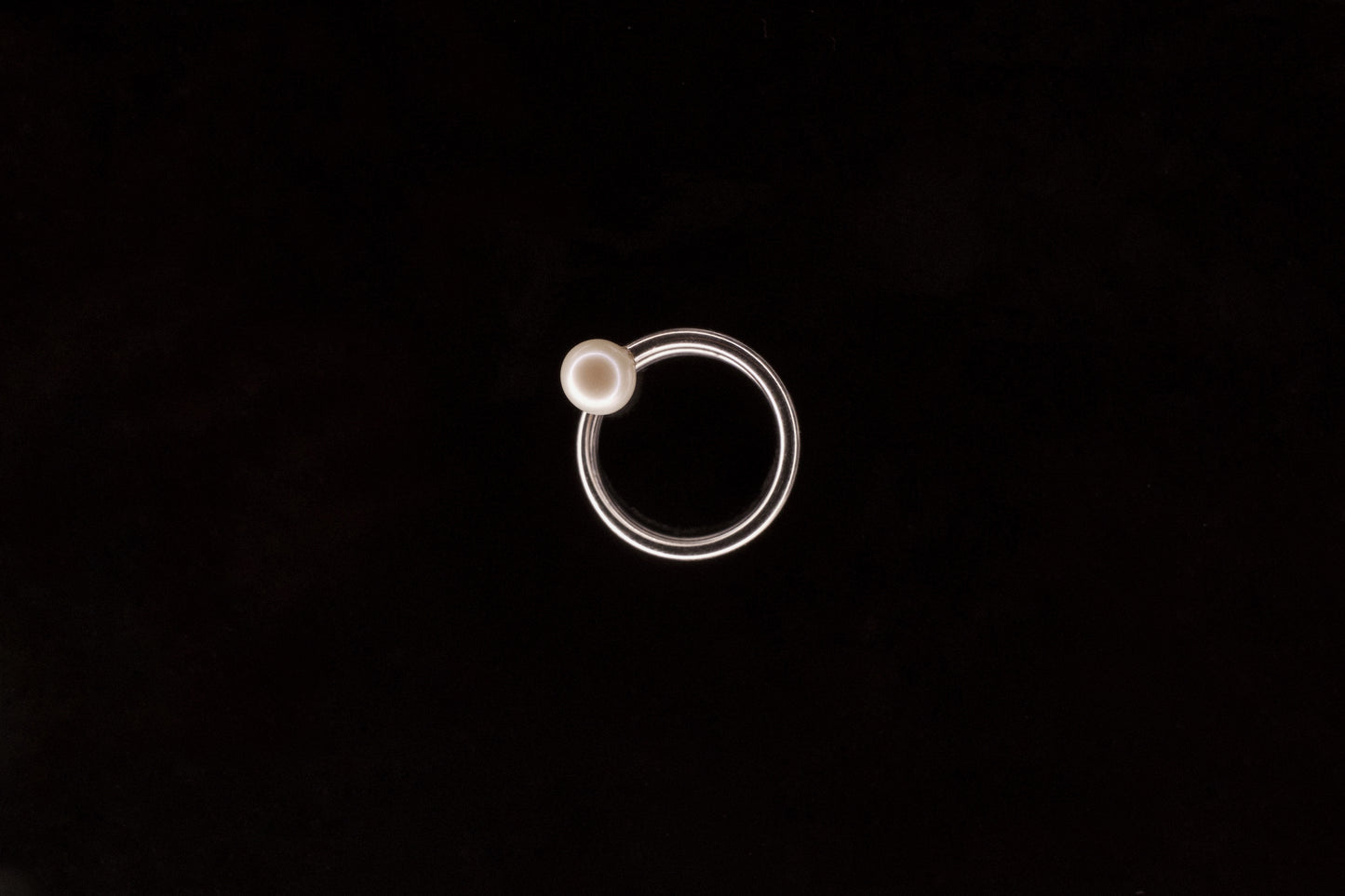 ENCIRCLE RING PEARL