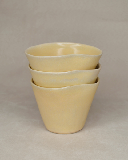 YELLOW TULIP MUG