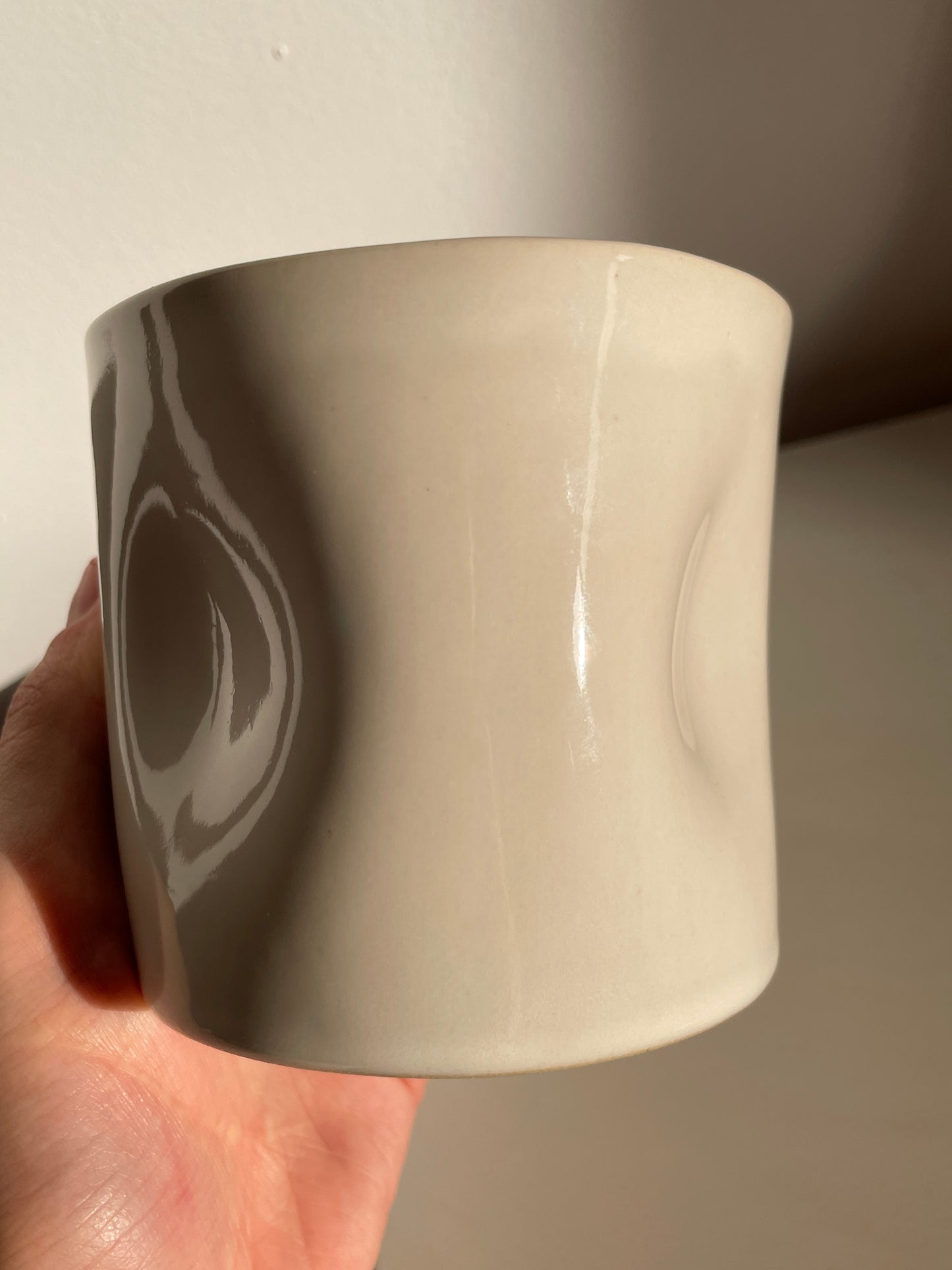 OFF WHITE SNUG MUG