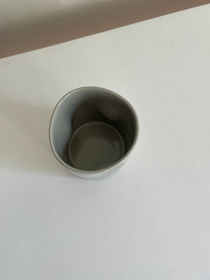 LIGHT GREY SNUG MUG