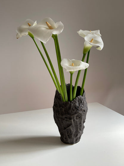 REBIRTH VASE